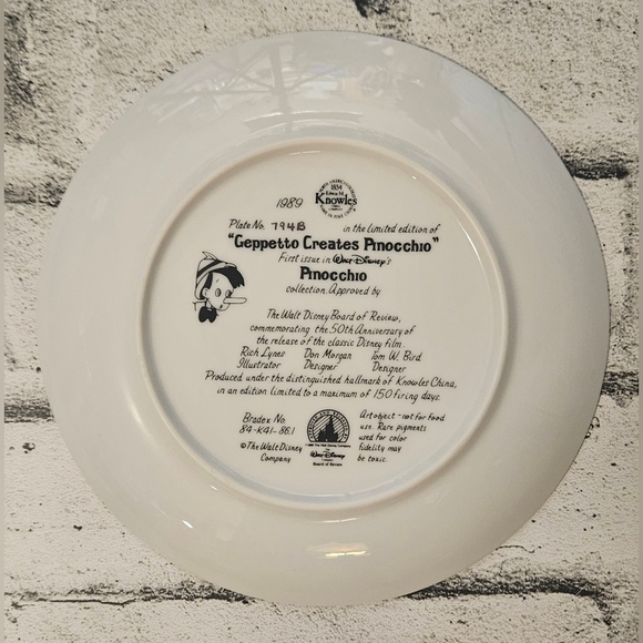 Disney Pinocchio “Geppetto Creates Pinocchio” Knowles Plate 1989 Limited Ed. - Picture 4 of 6